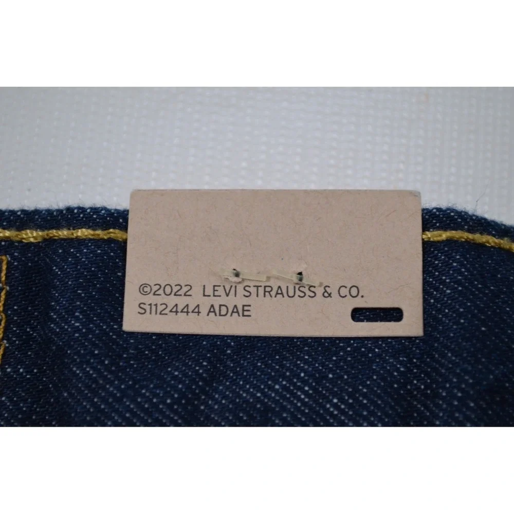 Levi's  505 Denim Blue Jeans Men's 33 x 32 (fits 32x31) Dark Wash Nwts Irregular